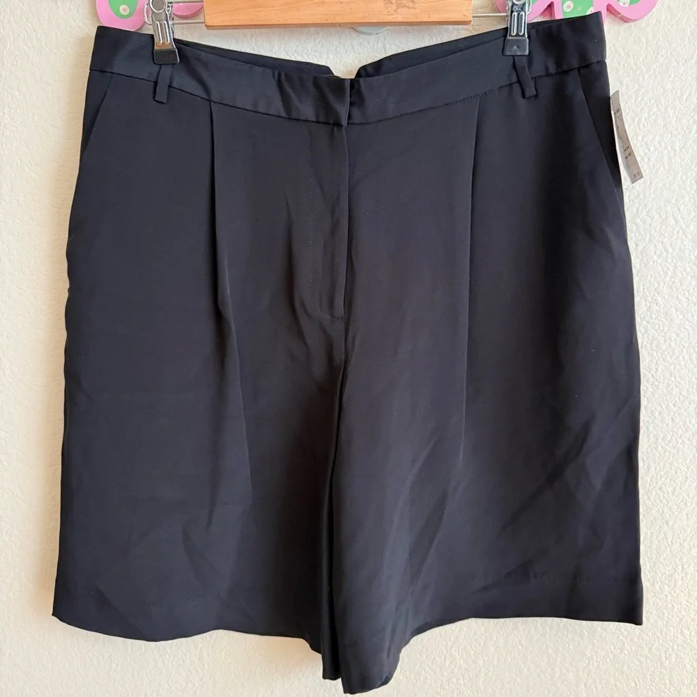 Tibi Elegant Black Silk Shorts Size 12 - Picture 2 of 11